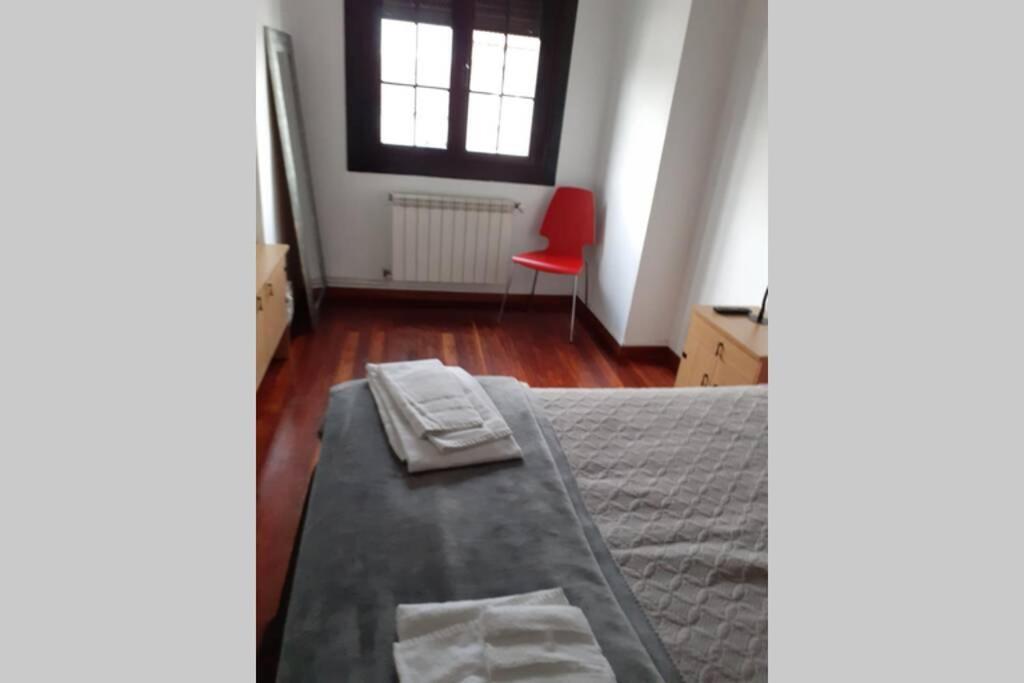 Apartamento Con Garaje Santiago De Compostela Leilighet Eksteriør bilde